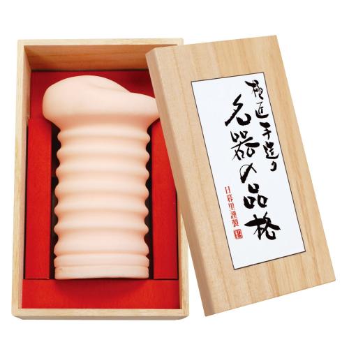 名器の品格 上付名器 8,800 Yen Dignity superscript of Meiki Meiki